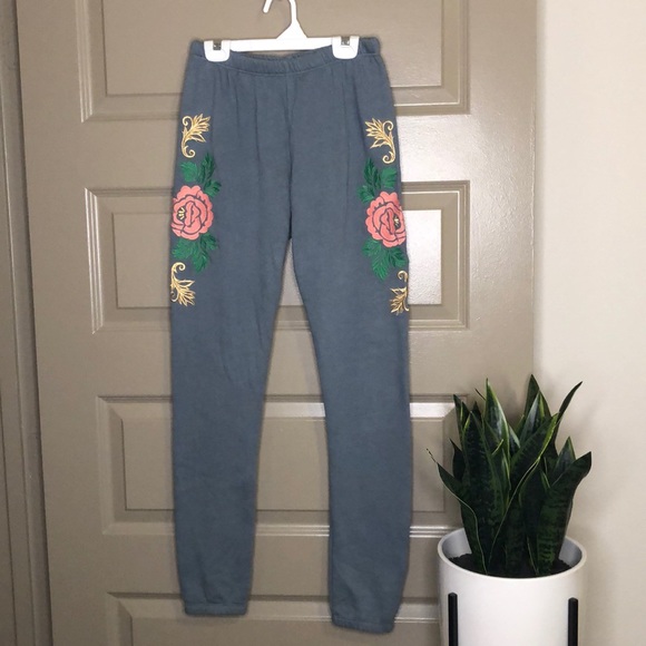 Wildfox Knox Pants Rose Embroidered Joggers XS - Picture 3 of 6